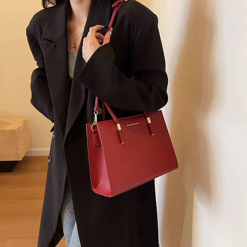 Cwatcun PU Shoulder Bag Crossbody Bag Handbag Women's Red/Black-4