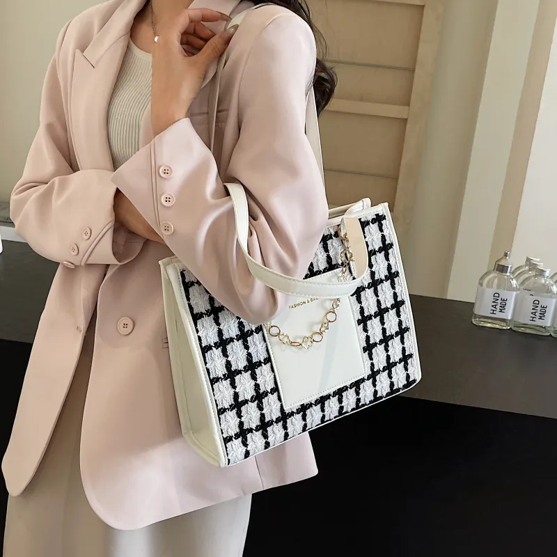 Cwatcun Fabric Patch PU Shoulder Bag Regular Women's Black/Ecru-7