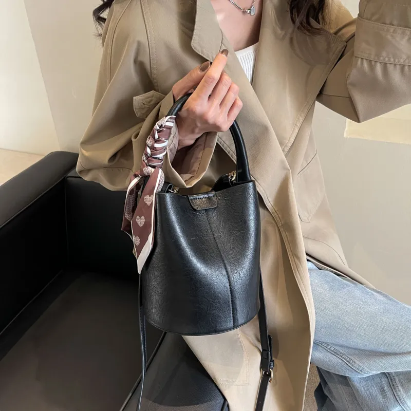 Cwatcun PU Bucket Bag, Shoulder Bag, Crossbody Bag, Handbag Regular Women's Coffee/Black-9