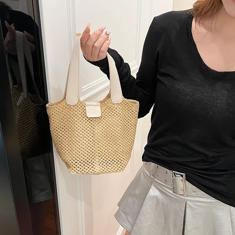 Cwatcun Straw Woven Shoulder Bag Crossbody Bag Regular Women's Brown/Black/Ecru-19