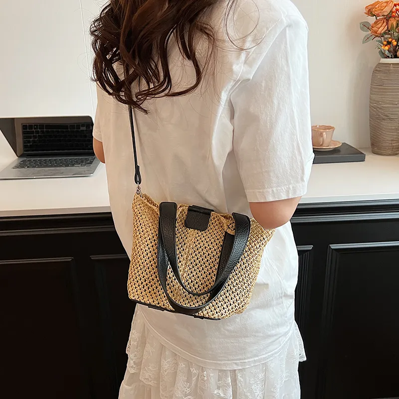 Cwatcun Straw Woven Shoulder Bag Crossbody Bag Regular Women's Brown/Black/Ecru-13