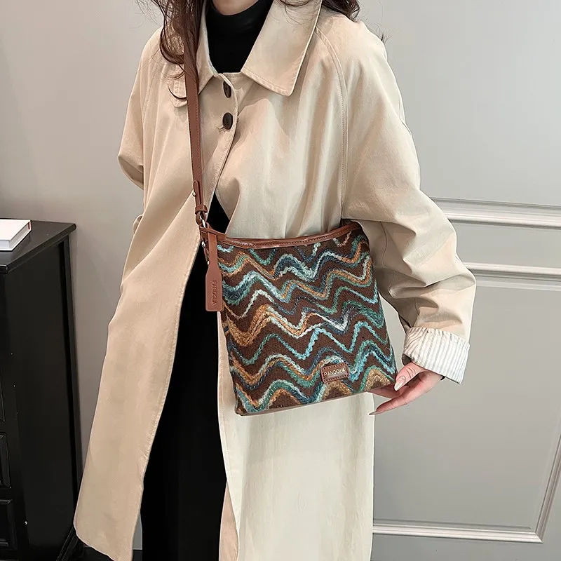 Cwatcun PU Shoulder Bag Women's Brown/White-8