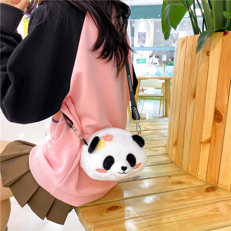 Cwatcun Plush Crossbody Bag Unisex White-4