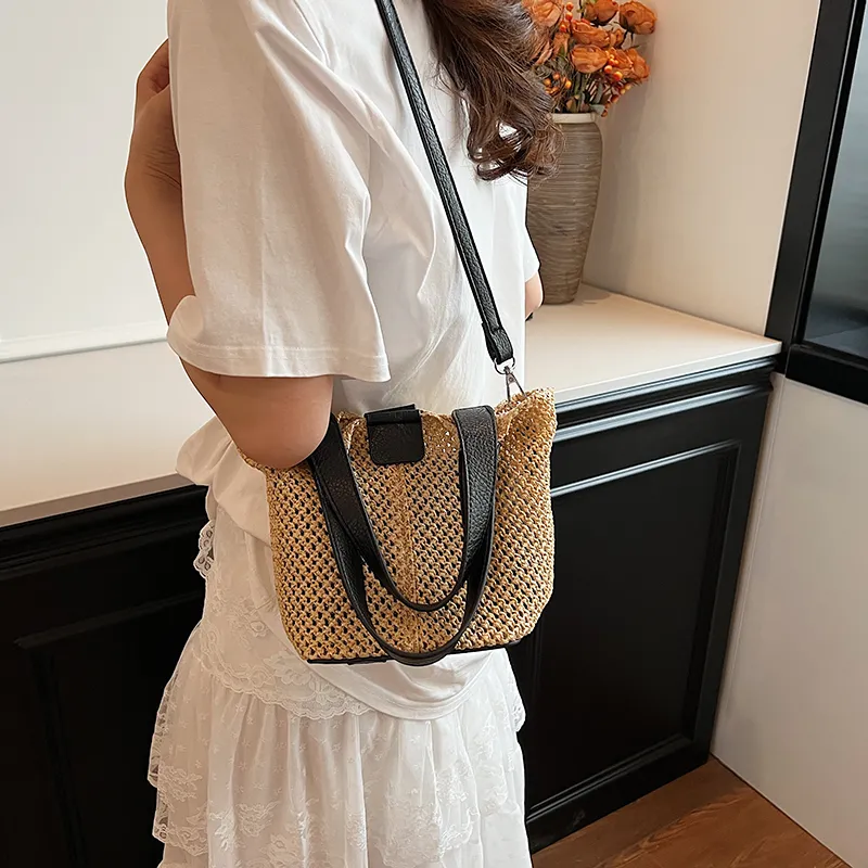 Cwatcun Straw Woven Shoulder Bag Crossbody Bag Regular Women's Brown/Black/Ecru-10