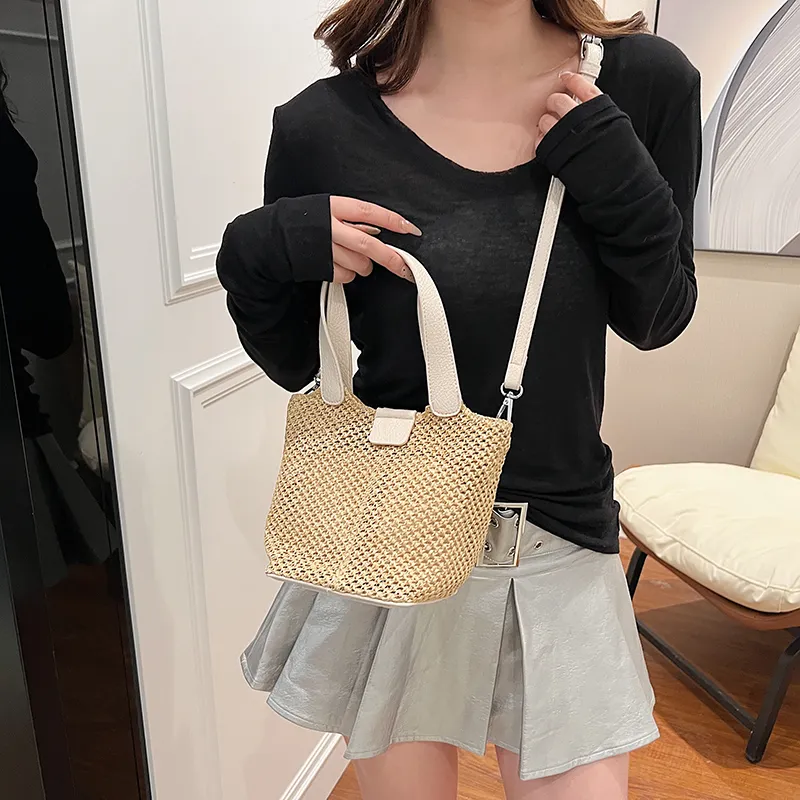 Cwatcun Straw Woven Shoulder Bag Crossbody Bag Regular Women's Brown/Black/Ecru-20