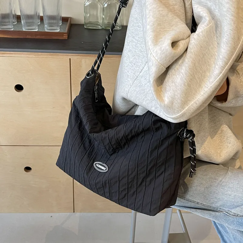 Cwatcun Canvas Bag Crossbody Bag Regular Women's Ecru/Black-11