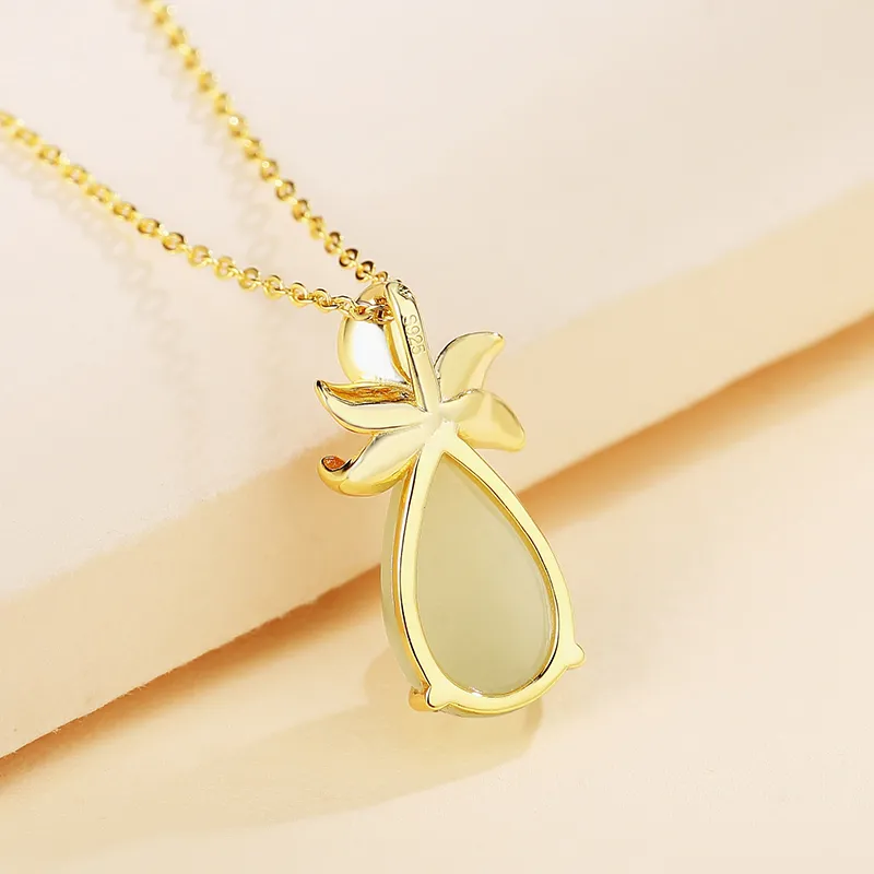 WEITIANXUAN Hetian Jade Necklaces White Jade/Pale Greenish White Jade Unisex-4