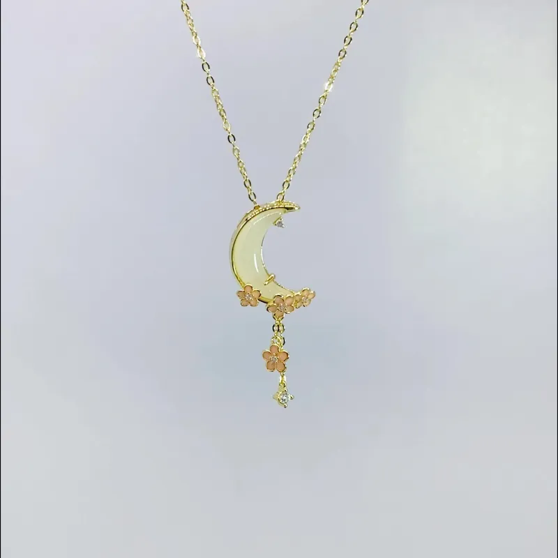 WEITIANXUAN Hetian Jade Necklaces White Jade/Pale Greenish White Jade Unisex-1