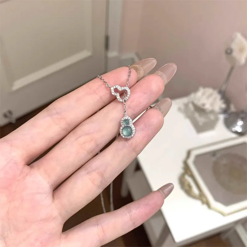 Bermuda Eyes Ice Glutinous Jadeite Necklaces Women's-2