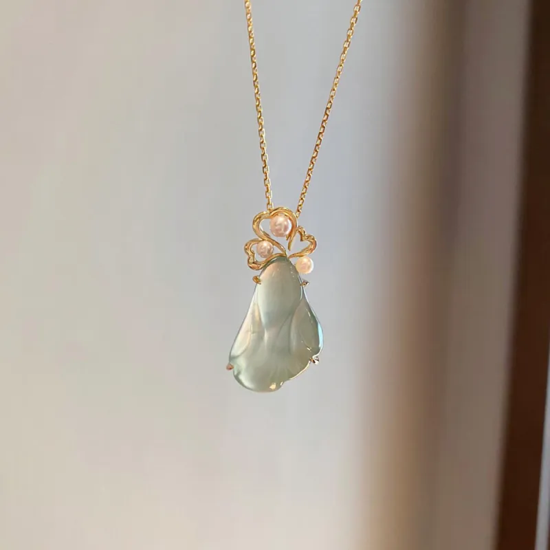 Bermuda Eyes Ice Glutinous Jadeite Necklaces Unisex-1