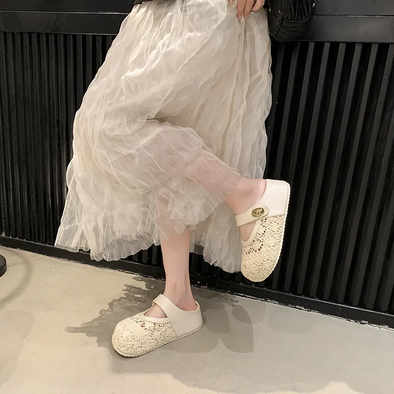 N6N8 Closed Toe Slippers Women's-6