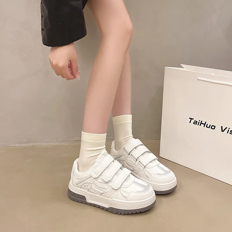 N6N8 Cushioning Lightweight Slip Resistant Low Top Skateboard Shoes Women's White-4