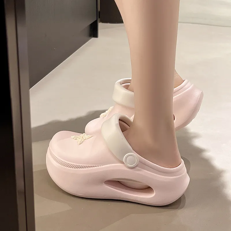 N6N8 Closed Toe Slippers Women's-5