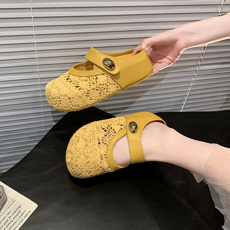 N6N8 Closed Toe Slippers Women's-12
