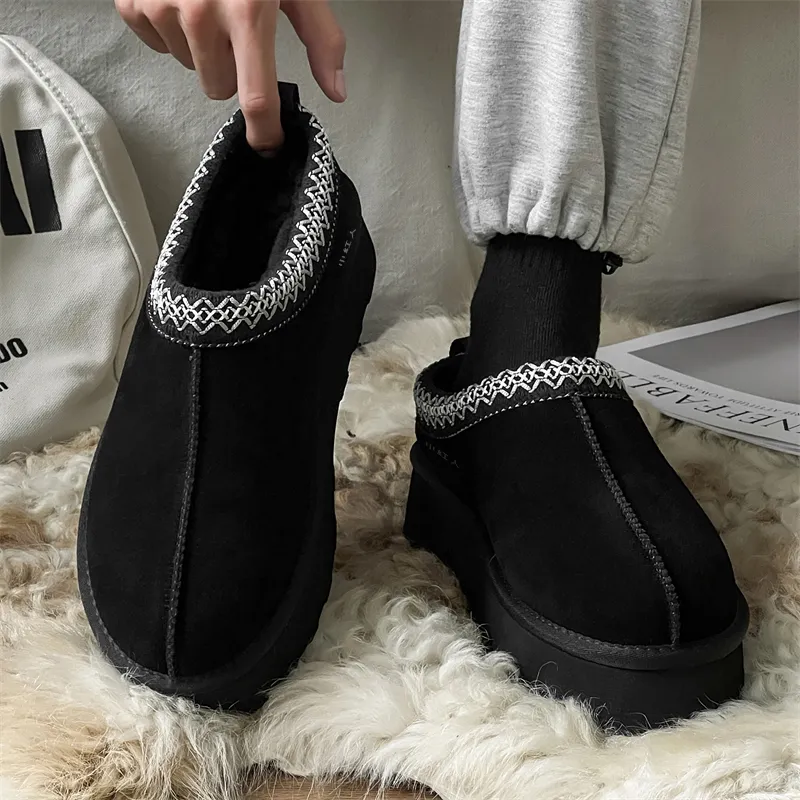Little Red Man Abrasion Resistant Wrap toe Slippers Women's Black-2