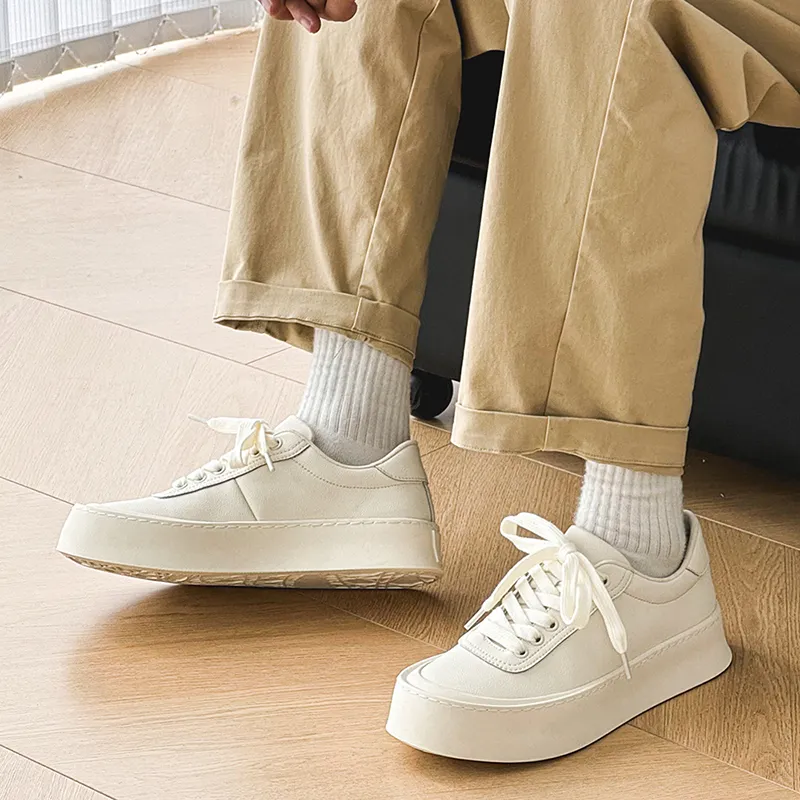 Little Red Man Low Top Stylish Skateboarding Shoes Men's Ecru-5