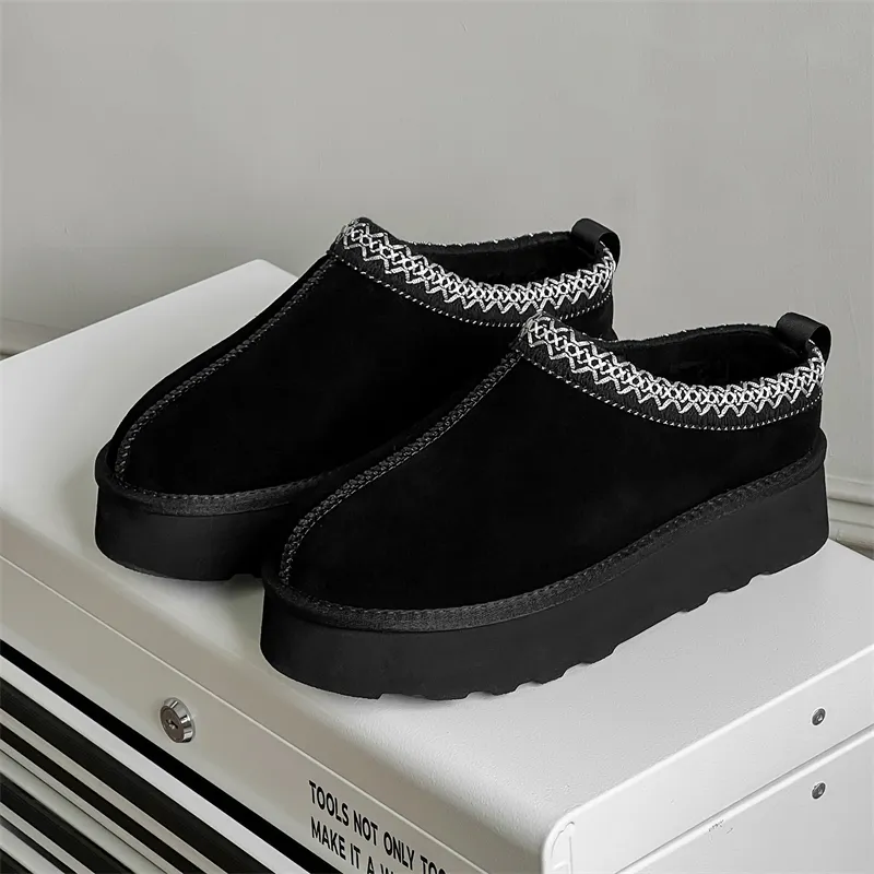 Little Red Man Abrasion Resistant Wrap toe Slippers Women's Black-1