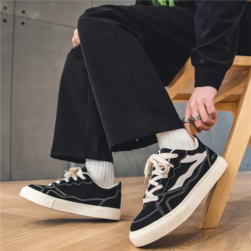 Little Red Man Low-Top Skateboard Shoes Men's-3
