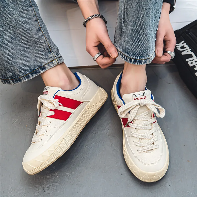 Little Red Man Canvas Shoes Men's-8