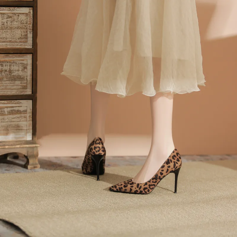 QITUMAUL Slim Heel High Heels Leopard Print-5