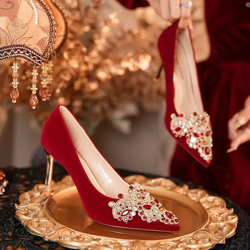 QITUMAUL Slim Heel High Heels Women's Red-7