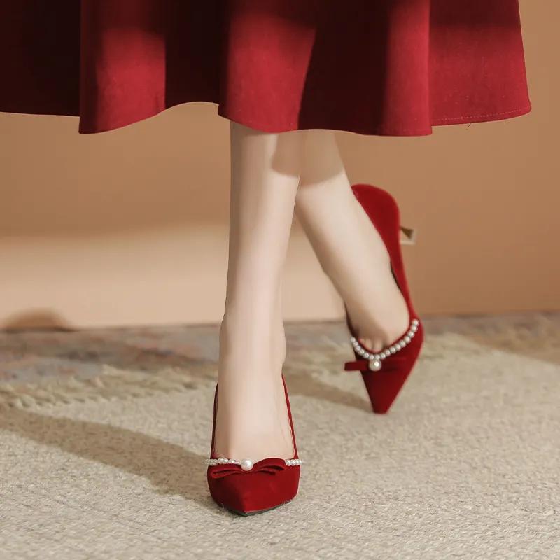 QITUMAUL Slim Heel High Heels Women's Red-1