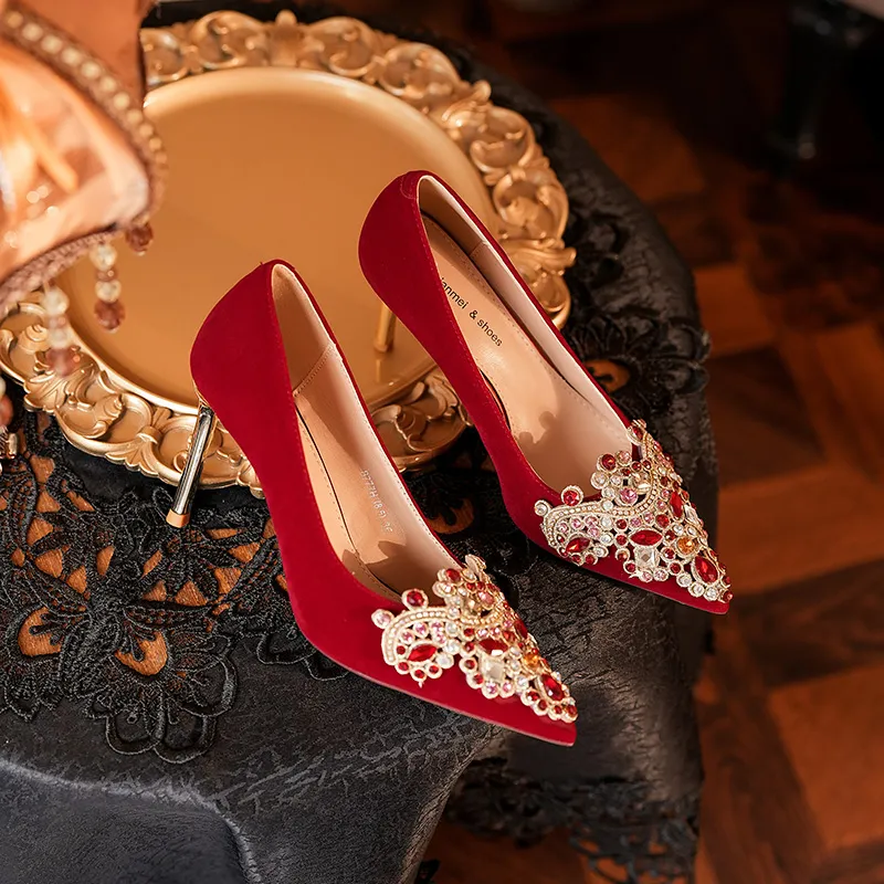 QITUMAUL Slim Heel High Heels Women's Red-6
