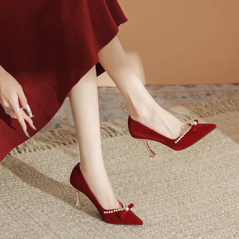 QITUMAUL Slim Heel High Heels Women's Red-8