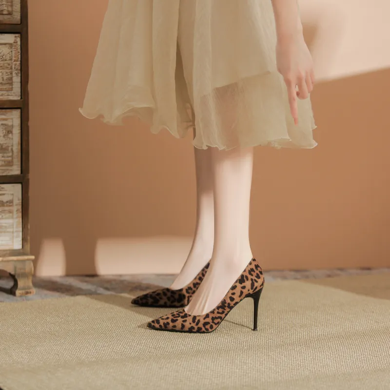 QITUMAUL Slim Heel High Heels Leopard Print-3
