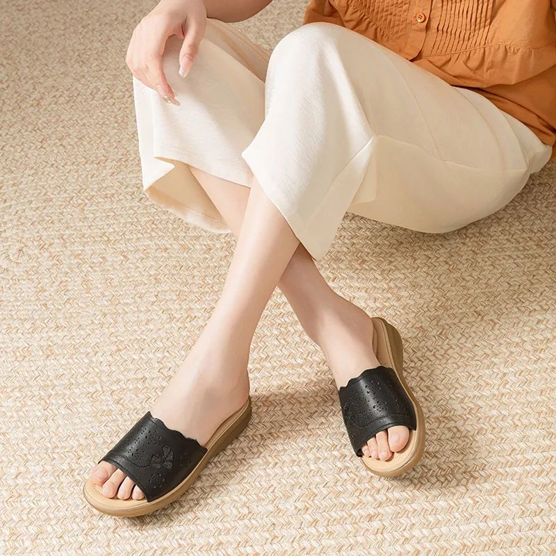 RED DRAGONFLY Slide Slippers Women's-5