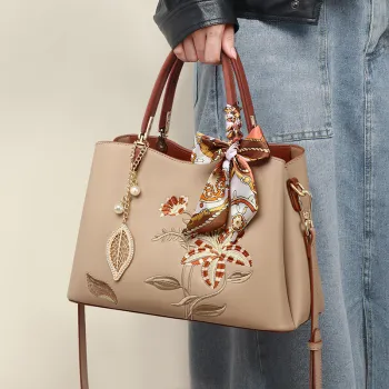 VINEY Cow Leather Handbag Regular Women's Milk Tea