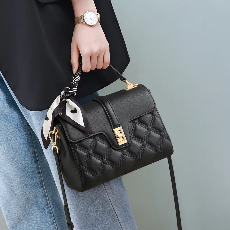 VINEY Cow Leather Handbag, Shoulder Bag, Crossbody Bag Medium Size Women's Black-2