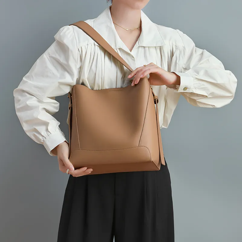 VINEY Cow Leather Shoulder Bag, Crossbody Bag, Bucket Bag Large Size Women's Cocoa Brown-3