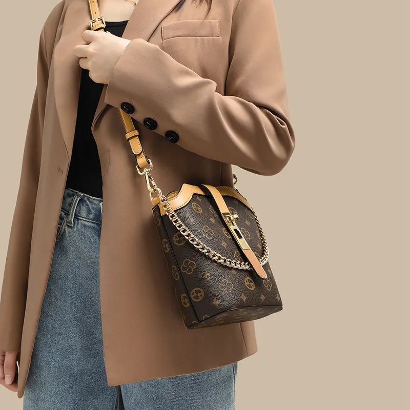VINEY Synthetic Leather Shoulder Bag Crossbody Bag Regular Women's Coffee-3