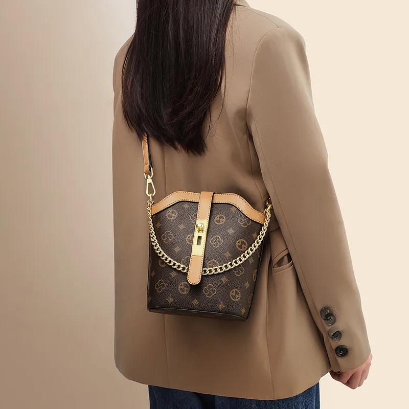 VINEY Synthetic Leather Shoulder Bag Crossbody Bag Regular Women's Coffee-2