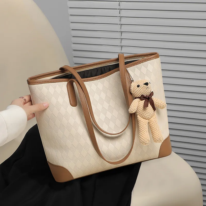 VINEY Cow Leather Shoulder Bag, Tote Bag, Shopping Bag Tubas Women's Ecru-1