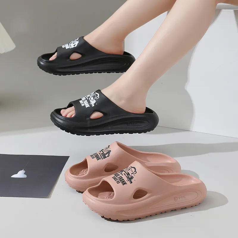 PAUL FRANK Slippers / Home Slippers-9
