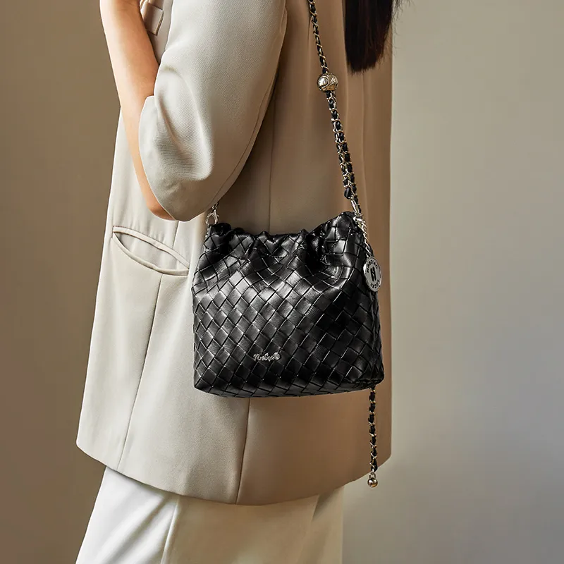 Narandu Crossbody Bags-1