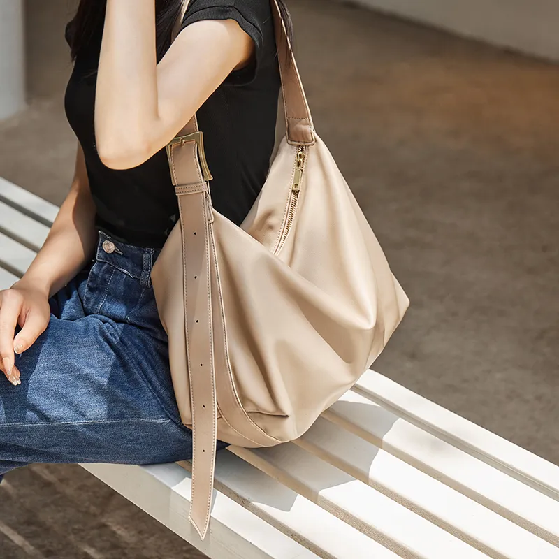 Narandu Shoulder Bags-10