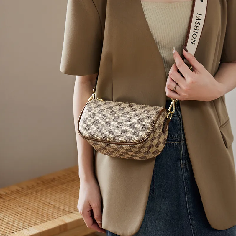 Narandu PVC With Synthetic Leather Pillow Bag, Shoulder Bag, Crossbody Bag Regular Women's Khaki/Coffee-2
