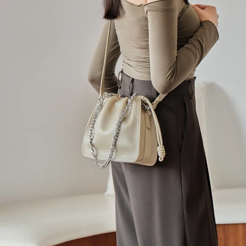 Narandu Cow Leather Chain Bag, Shoulder Bag, Cloud Bag, Shoulder Bag Women's Milk Tea/Napoléon Apricot/Black-9