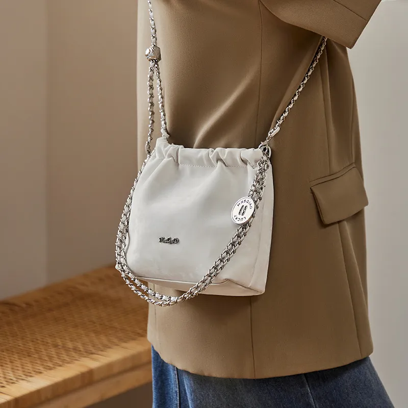 Narandu Crossbody Bags-8