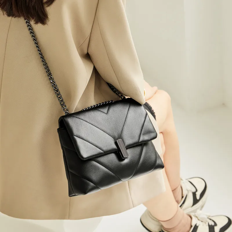 Narandu Cow Leather, Synthetic Leather Chain Bag, Shoulder Bag, Crossbody Bag, Small Square Bag Women's Black/White-1