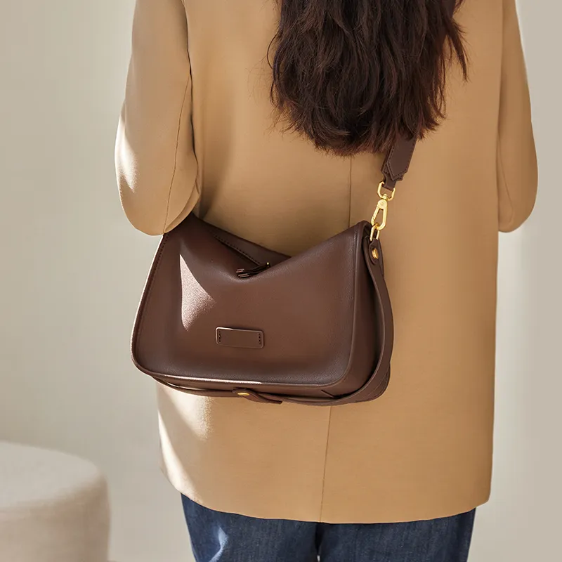 Narandu Cow Leather Shoulder Bag, Pillow Bag, Crossbody Bag, Shoulder Bag Women's Black/Salted Coffee/Cream Apricot-25