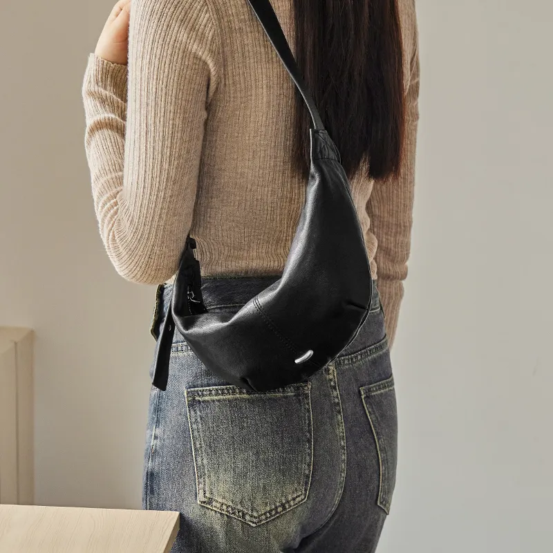 Narandu Shoulder Bags-5