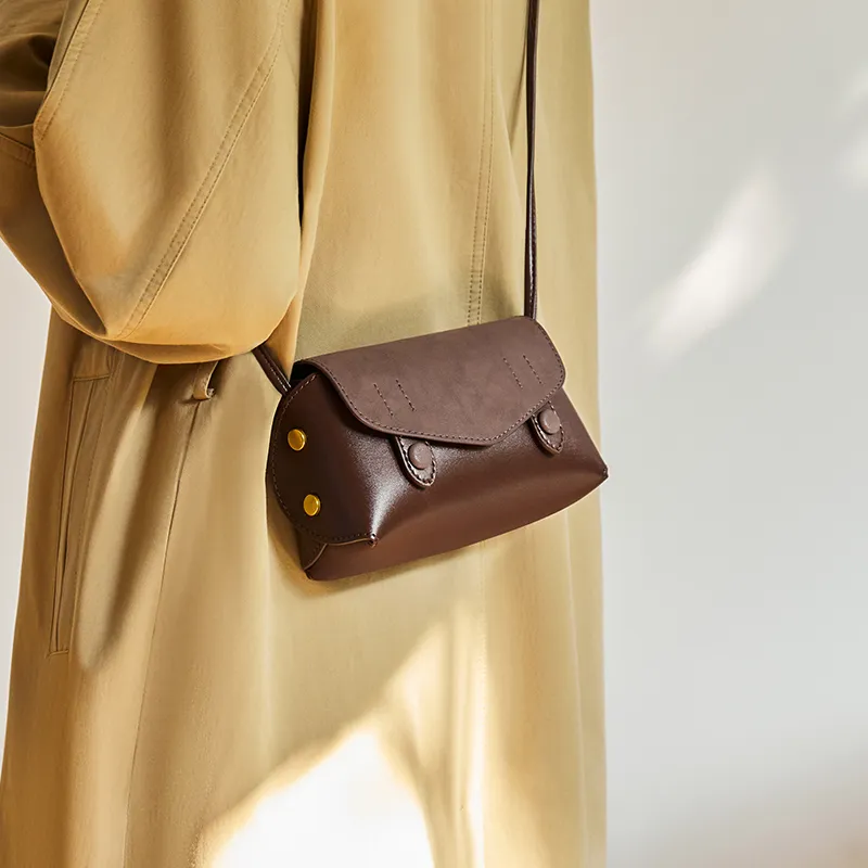 Narandu Synthetic Leather Pillow Bag Crossbody Bag Trumpets Women's Coffee-2
