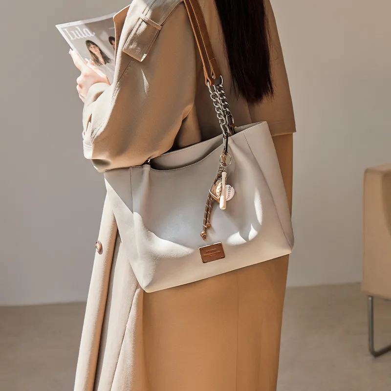 Narandu Shoulder Bags-1