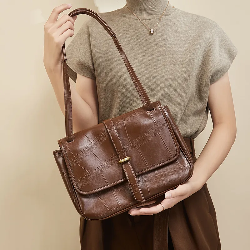 Narandu Cow Leather Shoulder Bag Crossbody Bag Large Size Women's Brown-1