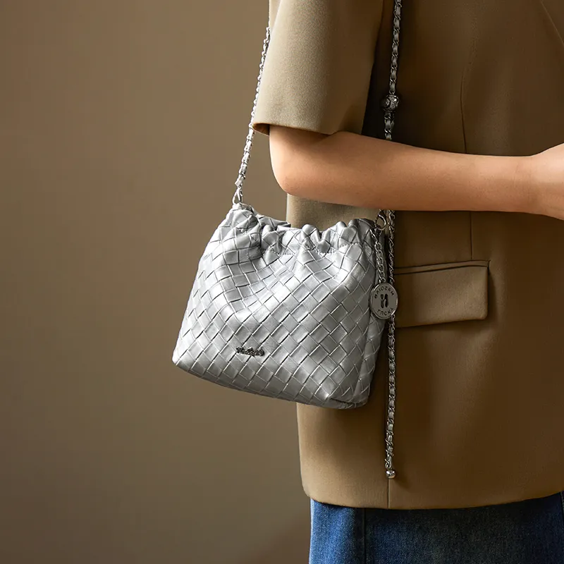 Narandu Crossbody Bags-9