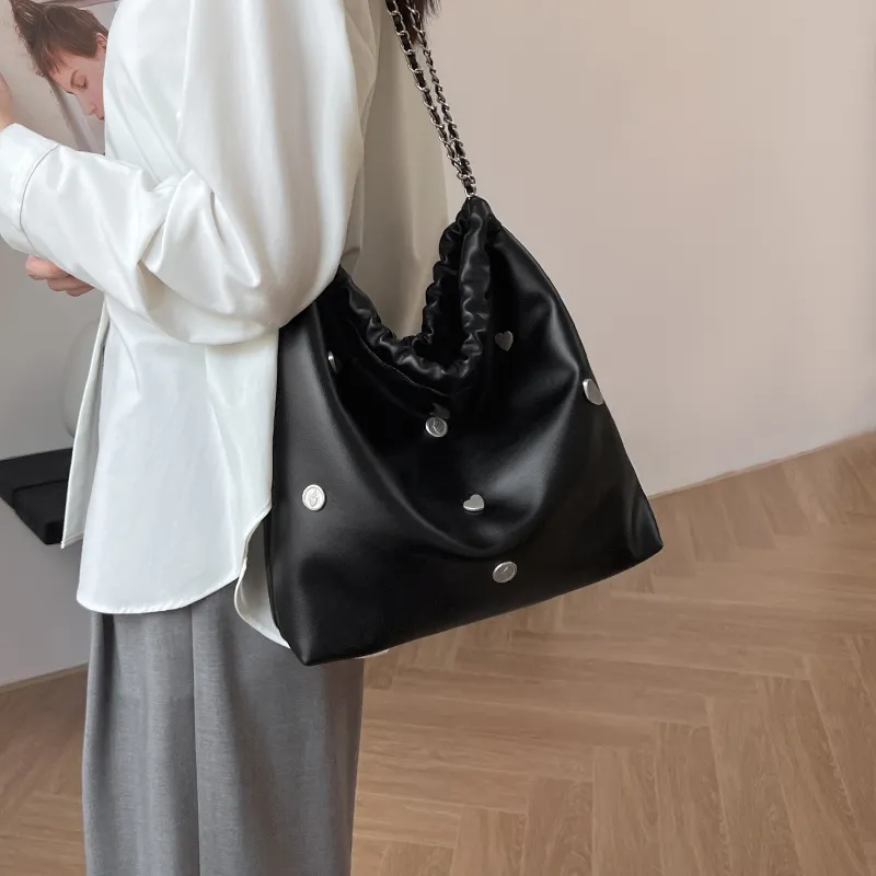 Narandu Synthetic Leather Chain Bag, Tote Bag, Crossbody Bag, Shoulder Bag Large Size Women's Black-1